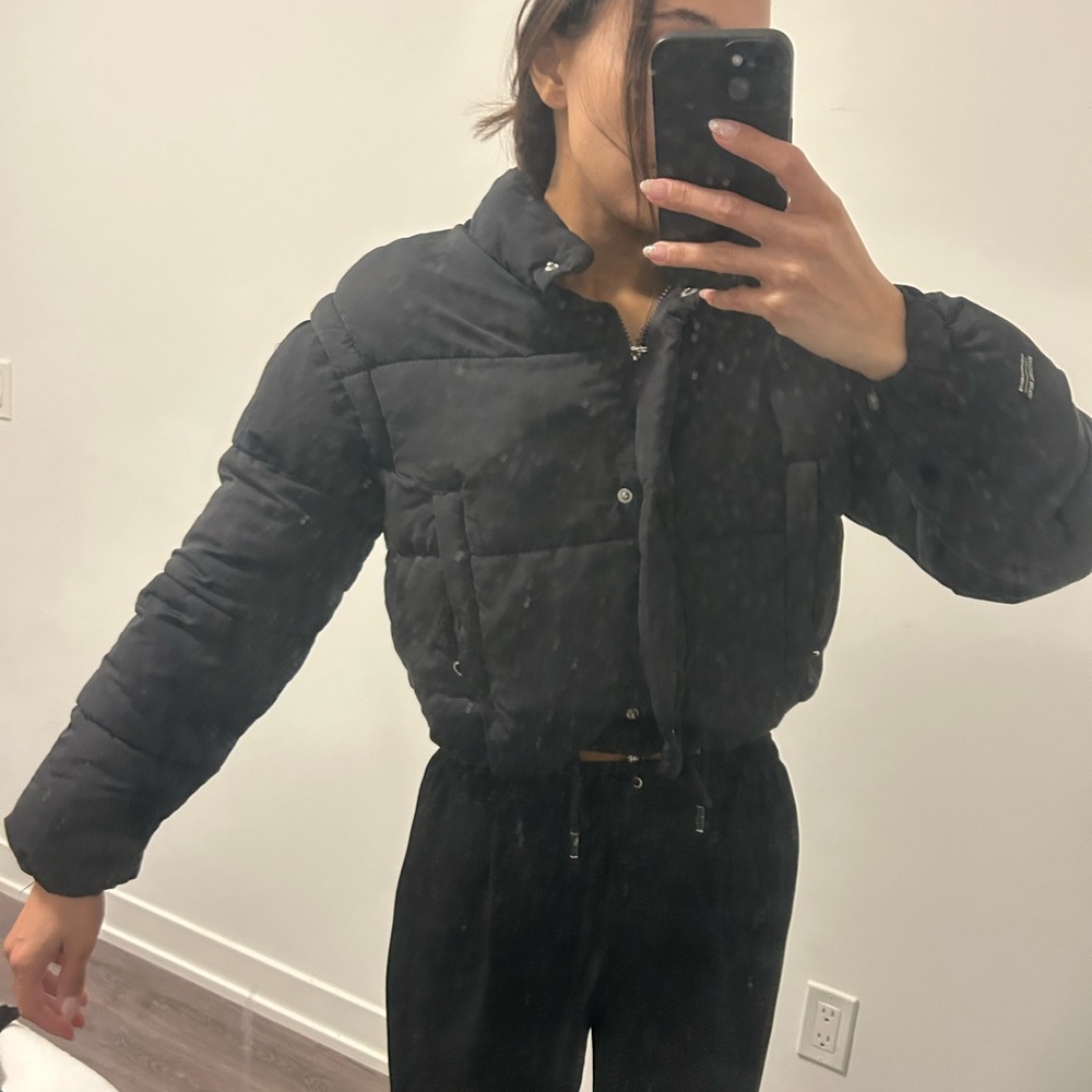 Bershka extra small Black Puffer Jacket coat